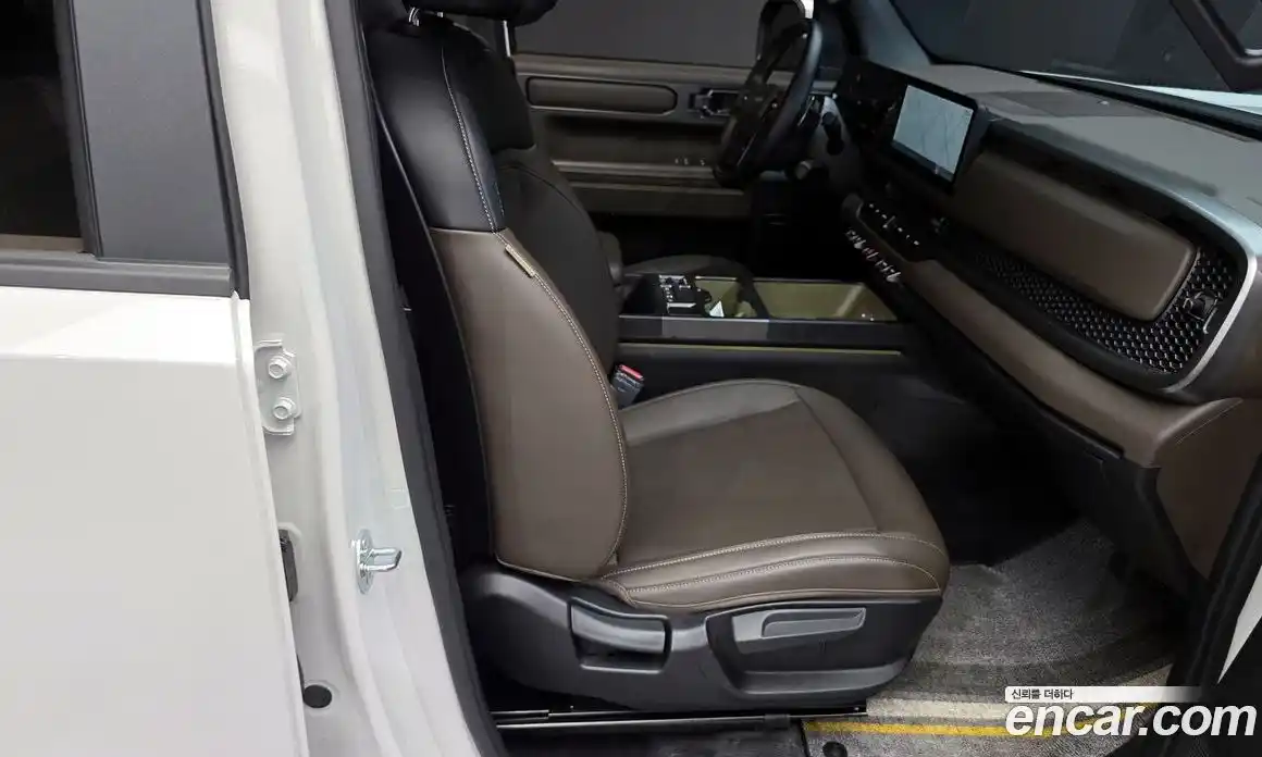 Kia Tasman 2025 2.5 гидро, фото 13