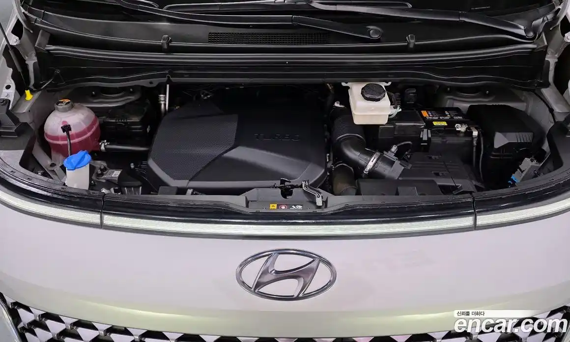 Hyundai Staria 2021 2.2 гидро в Москве № 126484, фото 6
