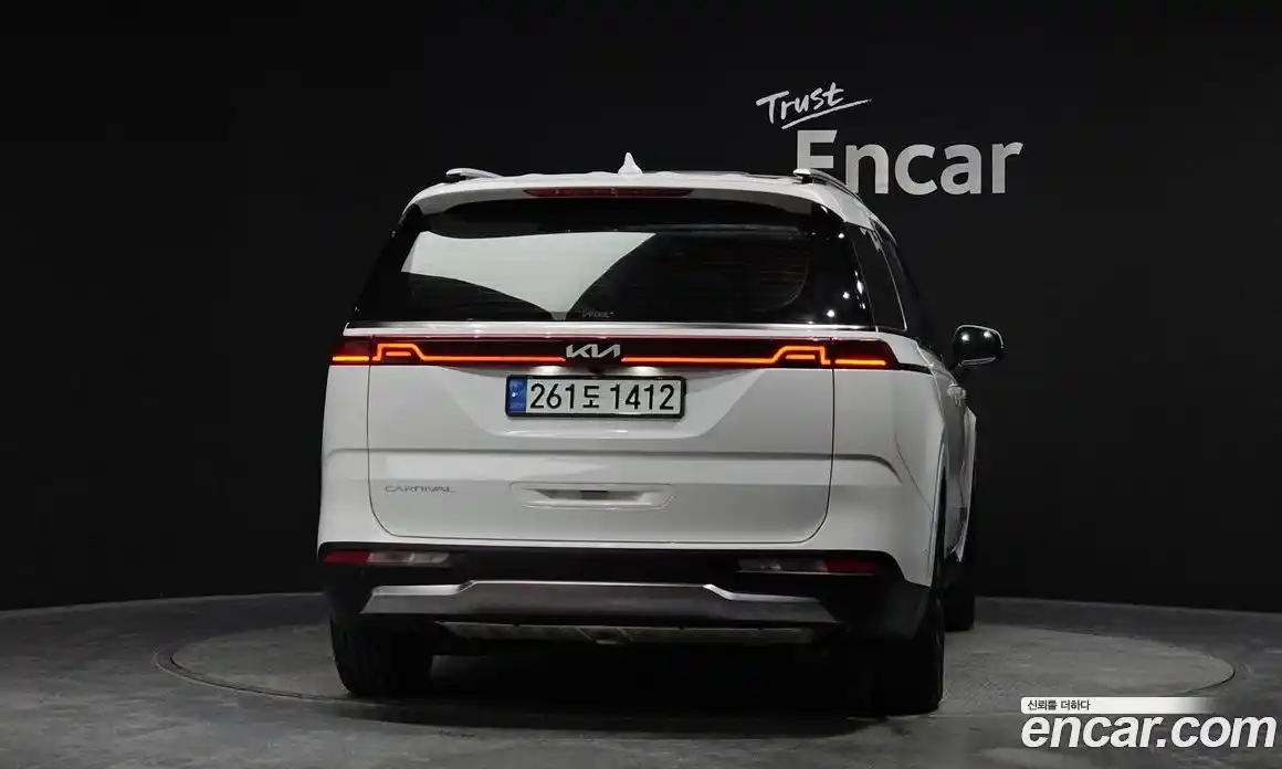 Kia Canival 2022 2.2 гидро в Москве № 133463, фото 4