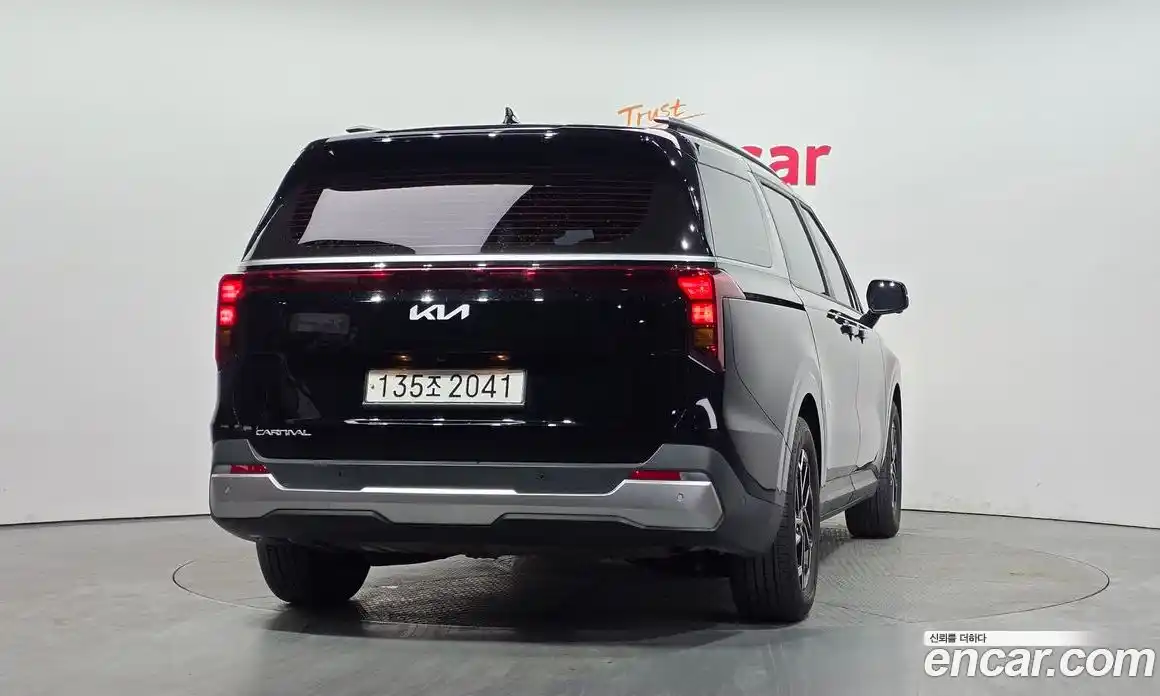 Kia Canival 2024 2.2 гидро в Москве № 1538809, фото 4