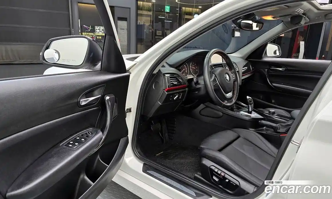 BMW 1-Series 2015 2.0 гидро в Москве, фото 11