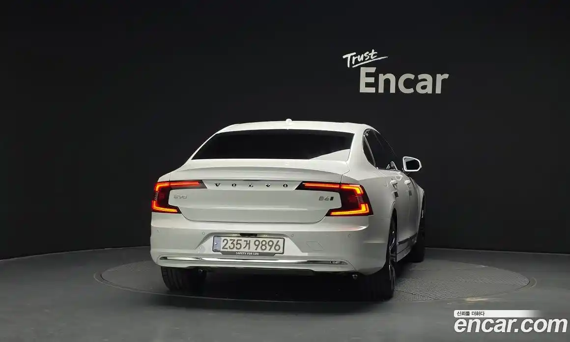 Volvo S90 2024 2.0 гидро в Москве № 164316, фото 4