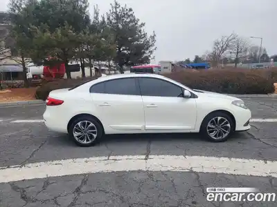 Renault SM3 2014 1.6 гидро в Москве № 186413, миниатюра 3