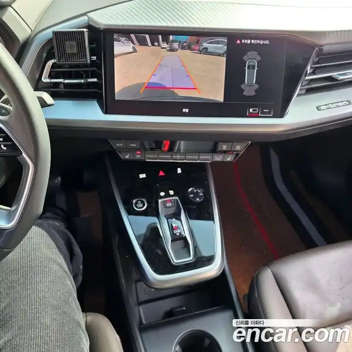 Audi Q4 e-tron 2023 0.2 гидро в Москве, фото 18