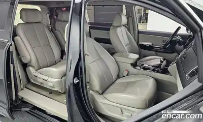 Kia Canival 2019 2.2 гидро в Москве № 1977758, миниатюра 11