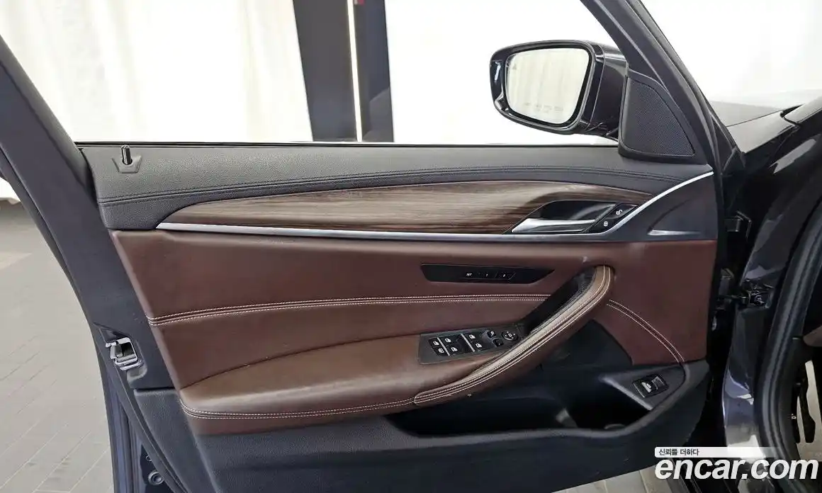 BMW 5-Series 2017 2.0 гидро в Москве, фото 14