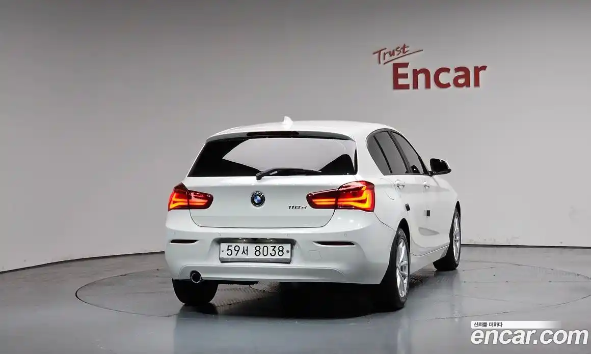 BMW 1-Series 2016 2.0 гидро в Москве № 1977937, фото 3