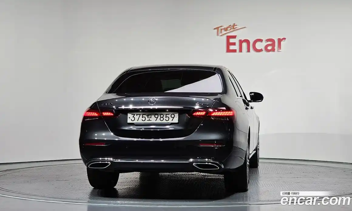 Mercedes-Benz E-Class 2023 2.0 гидро в Москве № 1981079, фото 4