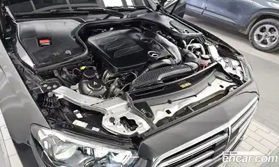 Mercedes-Benz E-Class 2023 2.0 гидро в Москве № 1981079, миниатюра 6