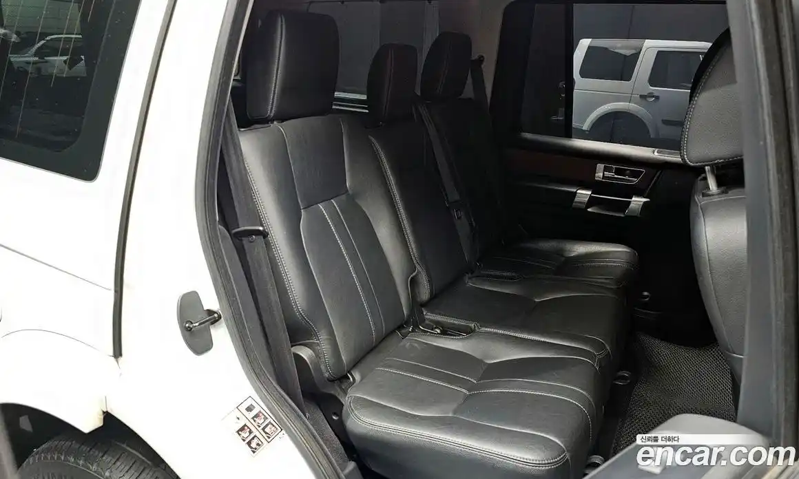 Land Rover Discovery 2013 3.0 гидро в Москве № 198296, фото 12
