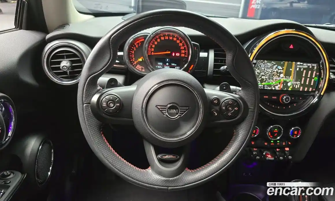 Mini Cooper 2020 2.0 гидро в Москве № 214205, фото 14