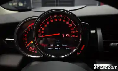 Mini Cooper 2020 2.0 гидро в Москве № 214205, миниатюра 8