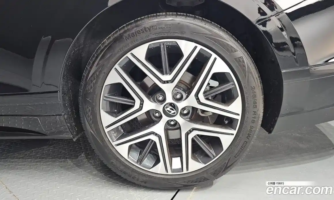 Hyundai Grandeur 2023 2.5 гидро в Москве № 2196942, фото 7