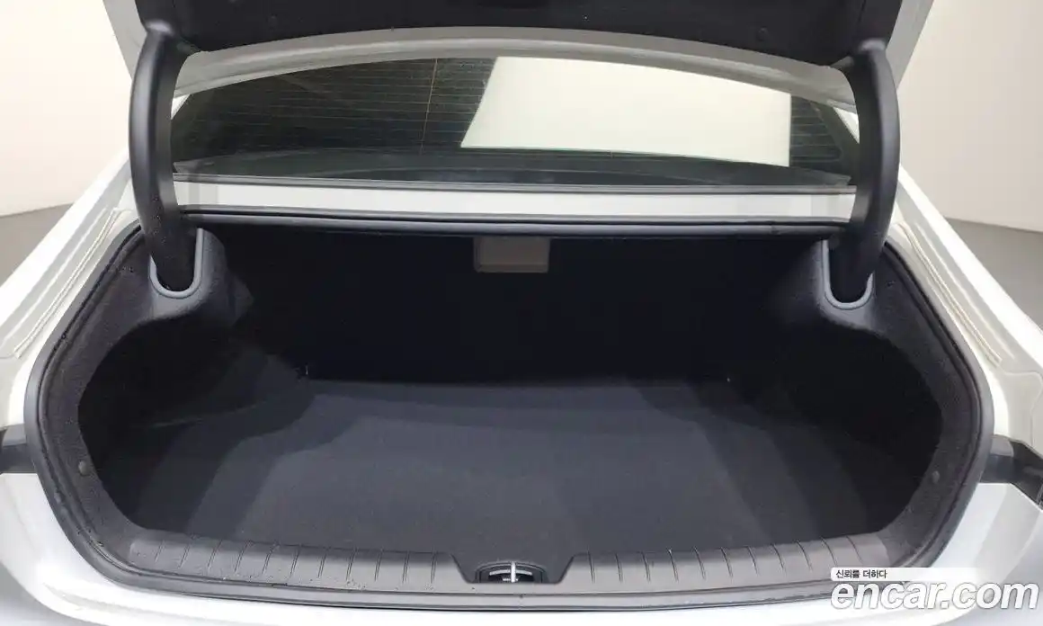 Hyundai Grandeur 2023 1.6 гидро в Москве № 2196958, фото 26