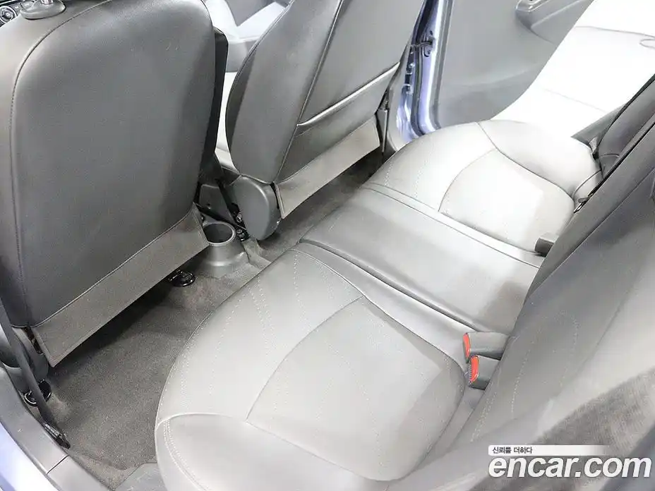 Chevrolet Spark 2014 1.0 гидро в Москве, фото 17