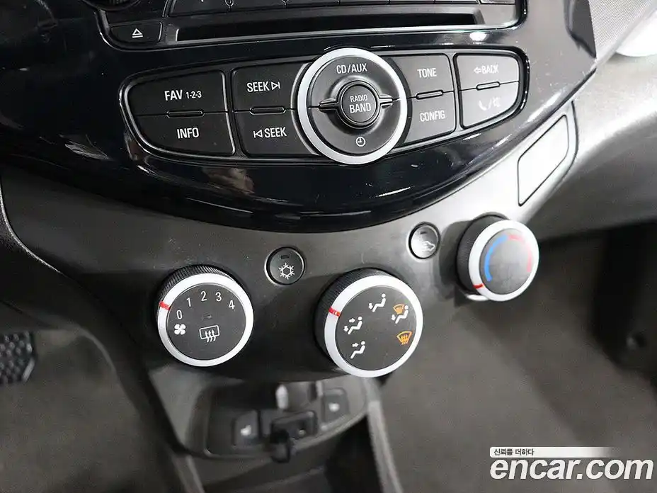 Chevrolet Spark 2014 1.0 гидро в Москве, фото 9