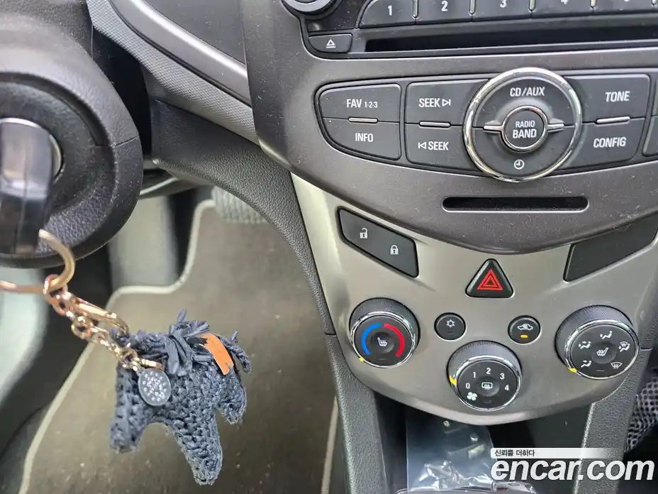 Chevrolet Aveo 2015 1.4 гидро в Москве № 2200538, фото 13