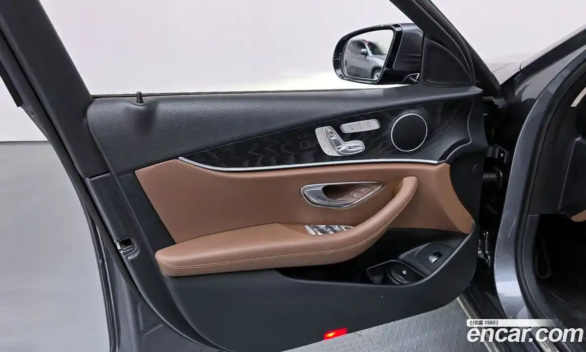 Mercedes-Benz E-Class 2018 1.9 гидро в Москве № 2201698, фото 14
