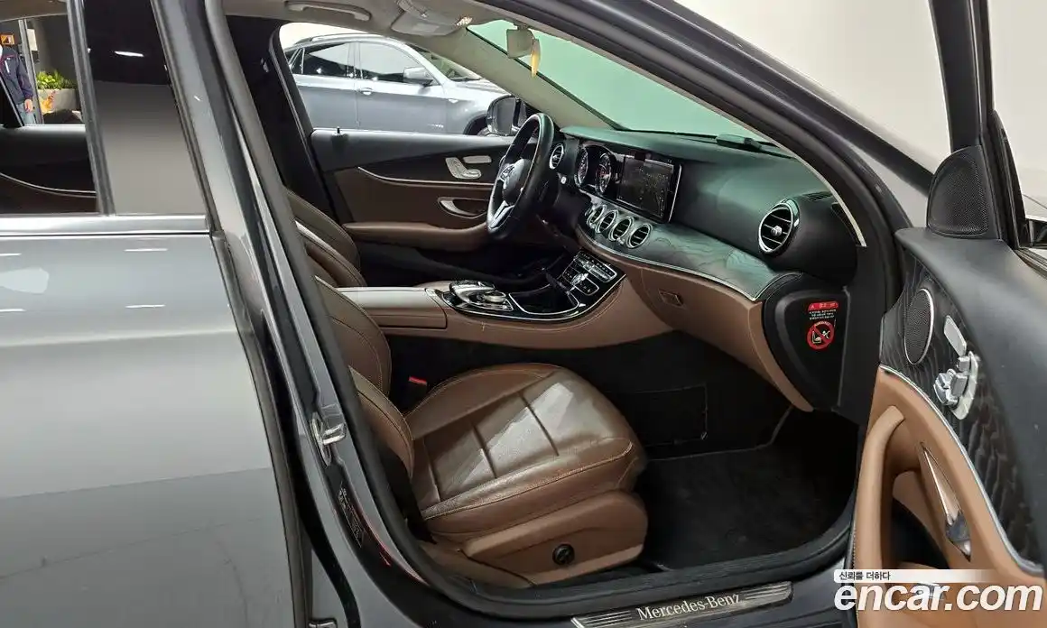 Mercedes-Benz E-Class 2018 1.9 гидро в Москве № 2201698, фото 16