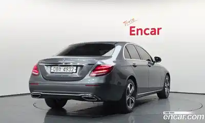 Mercedes-Benz E-Class 2018 1.9 гидро в Москве № 2201698, миниатюра 2