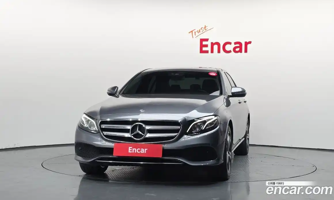 Mercedes-Benz E-Class 2018 1.9 гидро в Москве № 2201698, фото 3