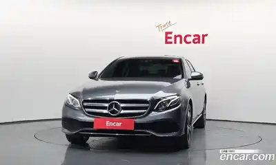 Mercedes-Benz E-Class 2018 1.9 гидро в Москве № 2201698, миниатюра 3