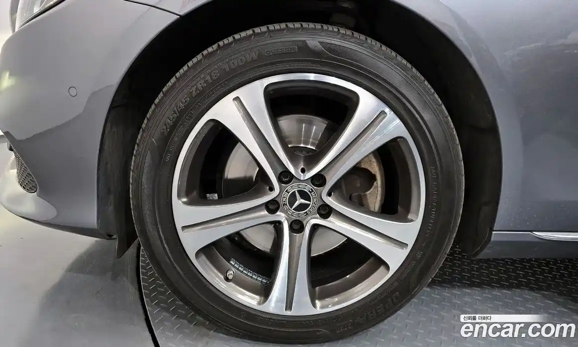 Mercedes-Benz E-Class 2018 1.9 гидро в Москве № 2201698, фото 5