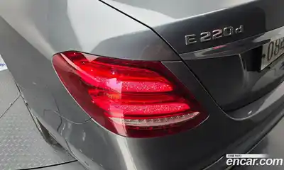 Mercedes-Benz E-Class 2018 1.9 гидро в Москве № 2201698, миниатюра 9