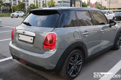 Mini Cooper 2015 1.5 гидро в Москве № 2203833, миниатюра 2