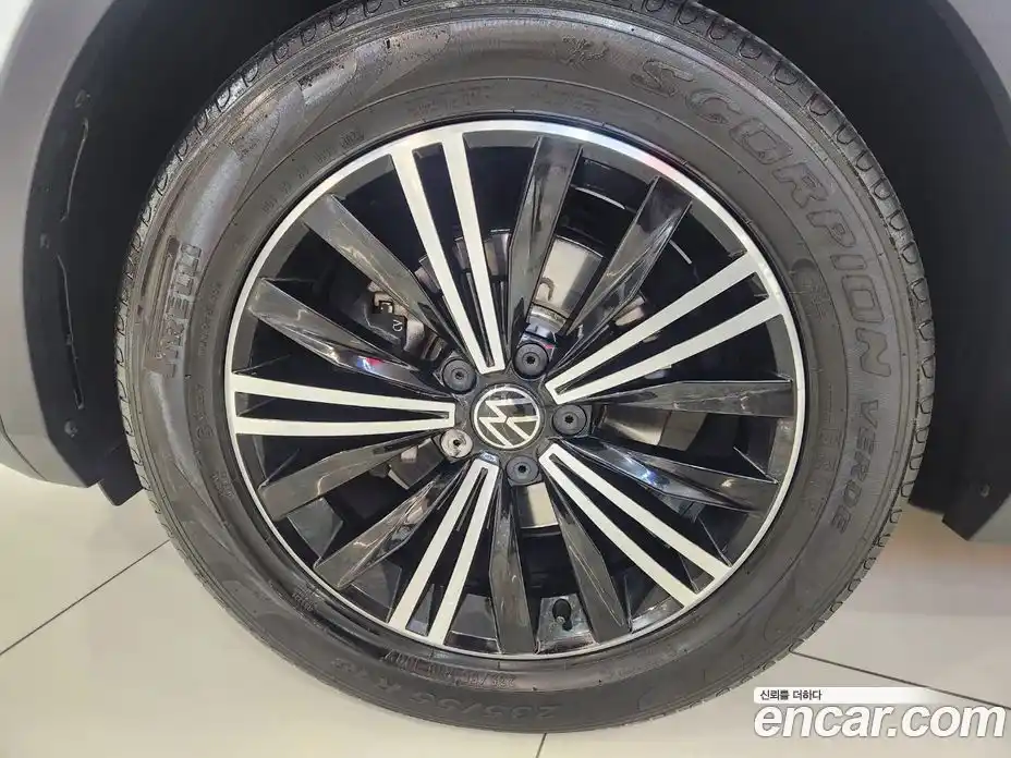 Volkswagen Tiguan 2023 2.0 гидро в Москве № 2204193, фото 5