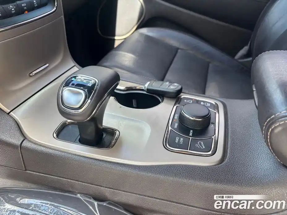 Jeep Cherokee 2013 3.0 гидро в Москве № 2204656, фото 9