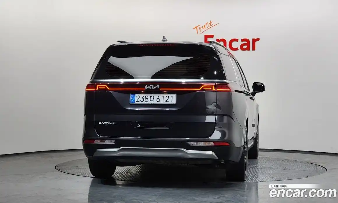 Kia Canival 2022 3.5 гидро в Москве № 22803, фото 3