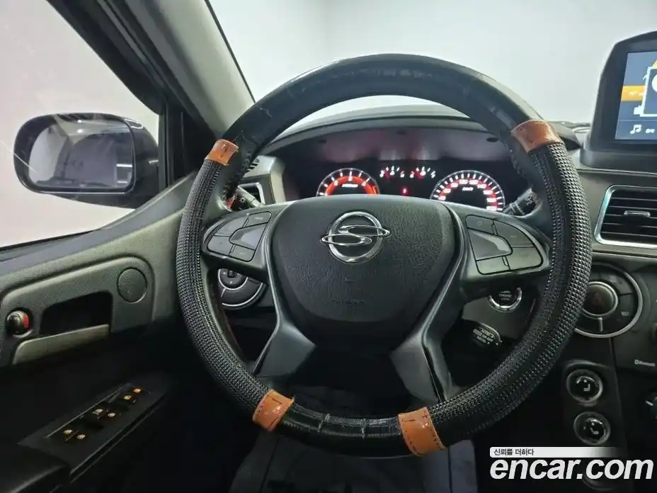 SsangYong Korando 2016 2.0 гидро в Москве № 28546, фото 8