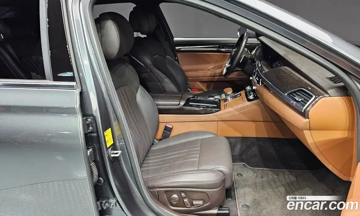 Genesis G90 2019 3.8 гидро в Москве, фото 10
