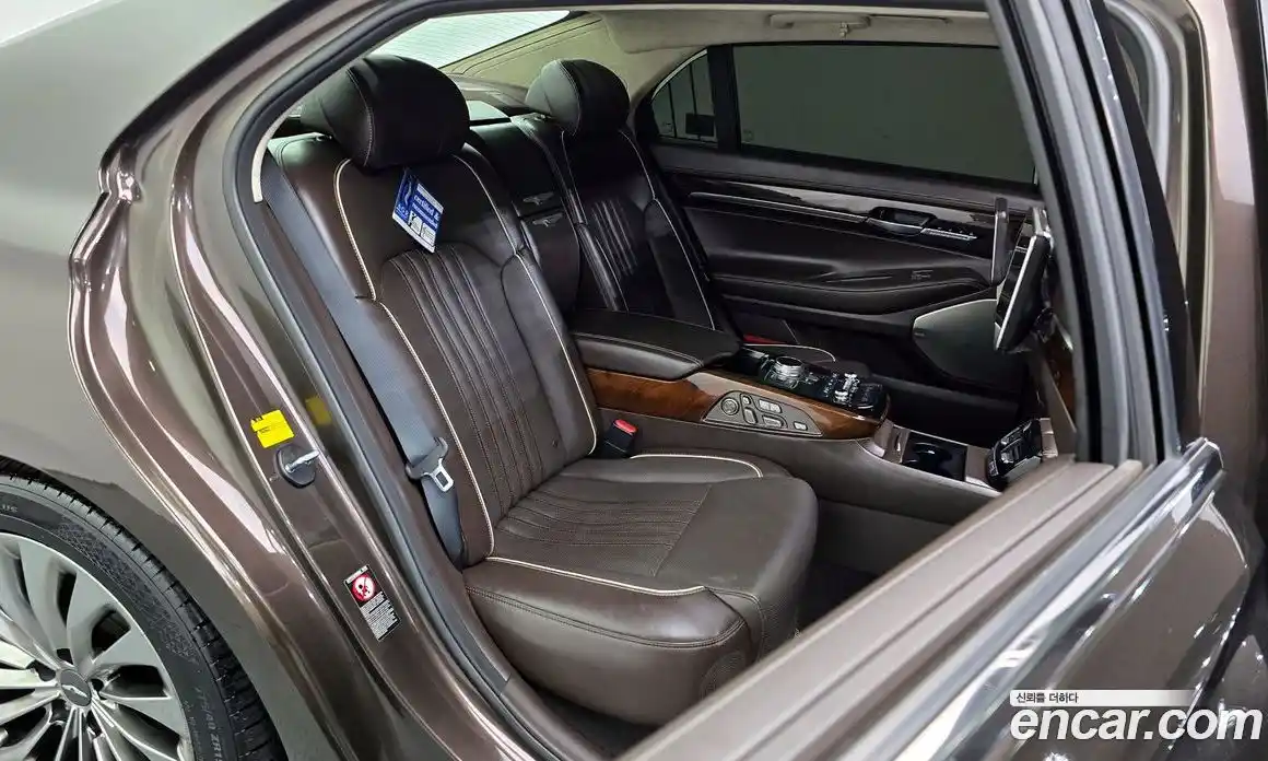 Genesis EQ900 2016 5.0 гидро в Москве, фото 12