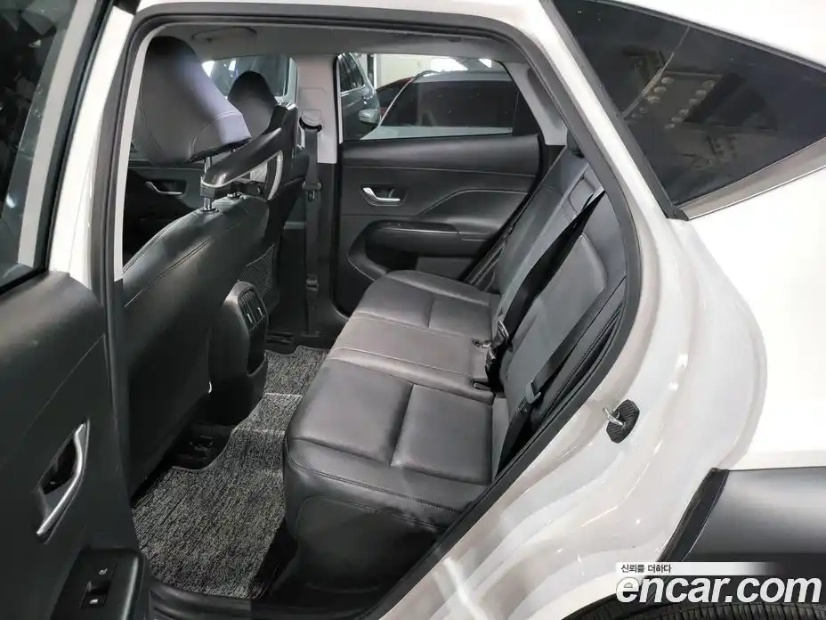Hyundai Kona 2023 1.6 гидро в Москве, фото 11