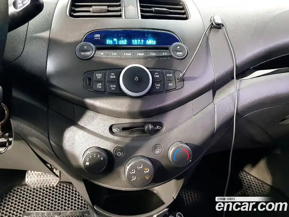 Chevrolet Spark 2012 1.0 гидро в Москве, фото 15