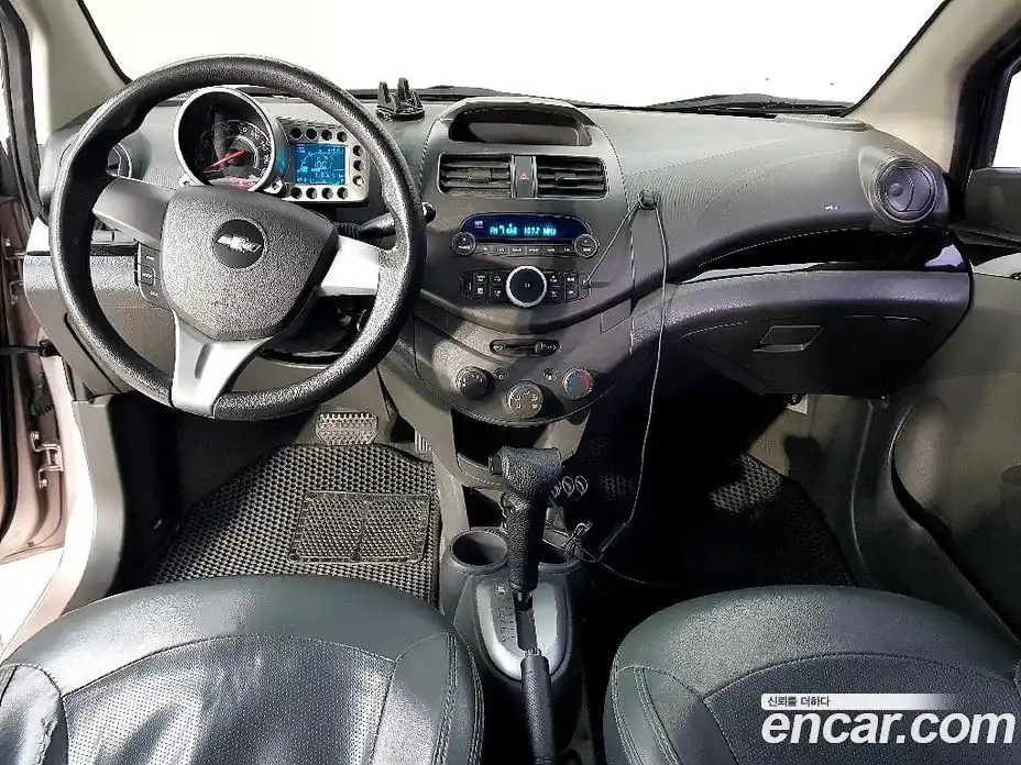 Chevrolet Spark 2012 1.0 гидро в Москве, фото 5