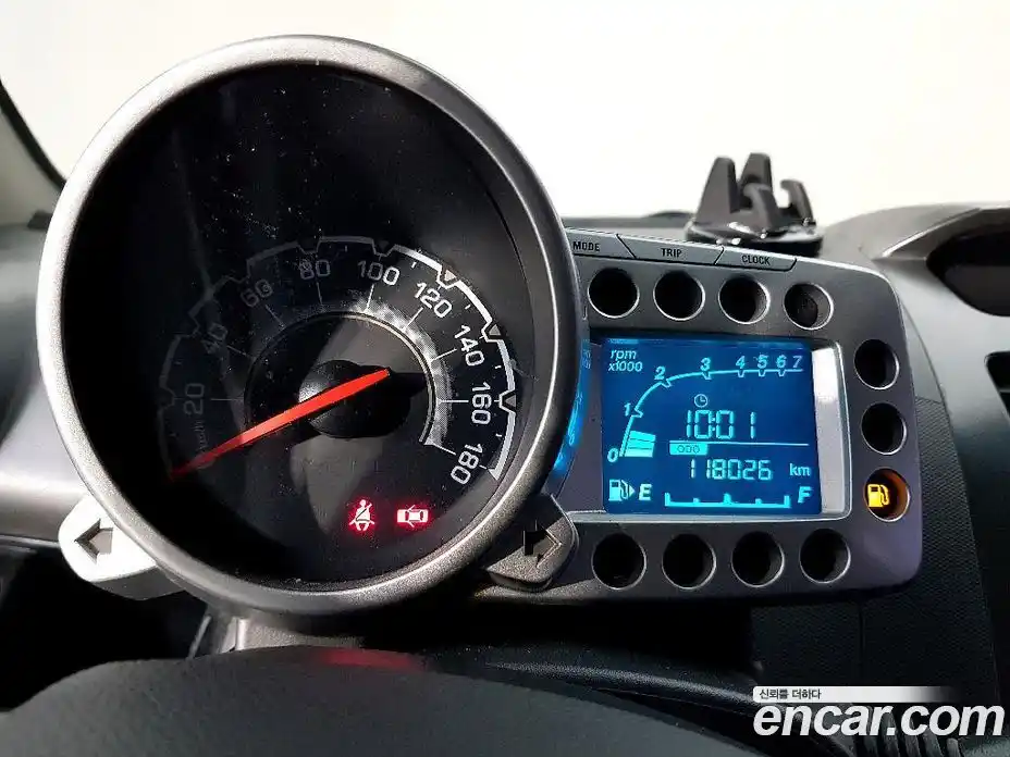 Chevrolet Spark 2012 1.0 гидро в Москве, фото 7
