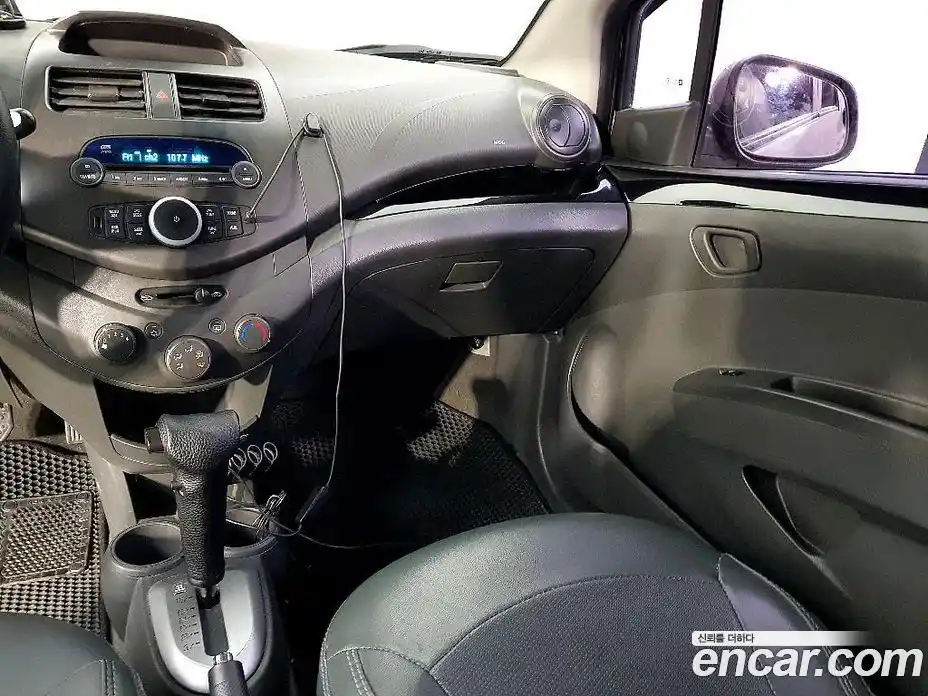Chevrolet Spark 2012 1.0 гидро в Москве, фото 10