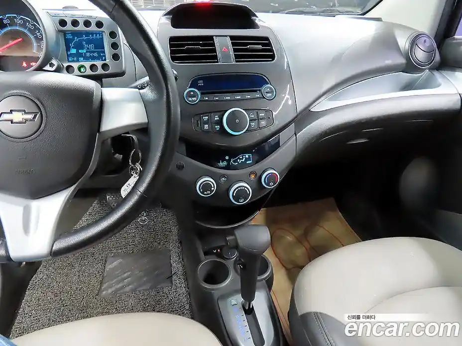 Chevrolet Spark 2012 1.0 гидро в Москве, фото 12