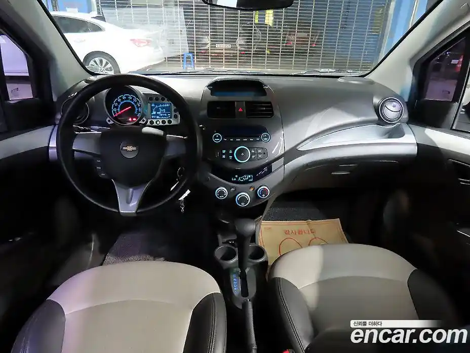 Chevrolet Spark 2012 1.0 гидро в Москве, фото 5