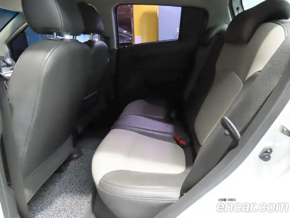 Chevrolet Spark 2012 1.0 гидро в Москве, фото 7