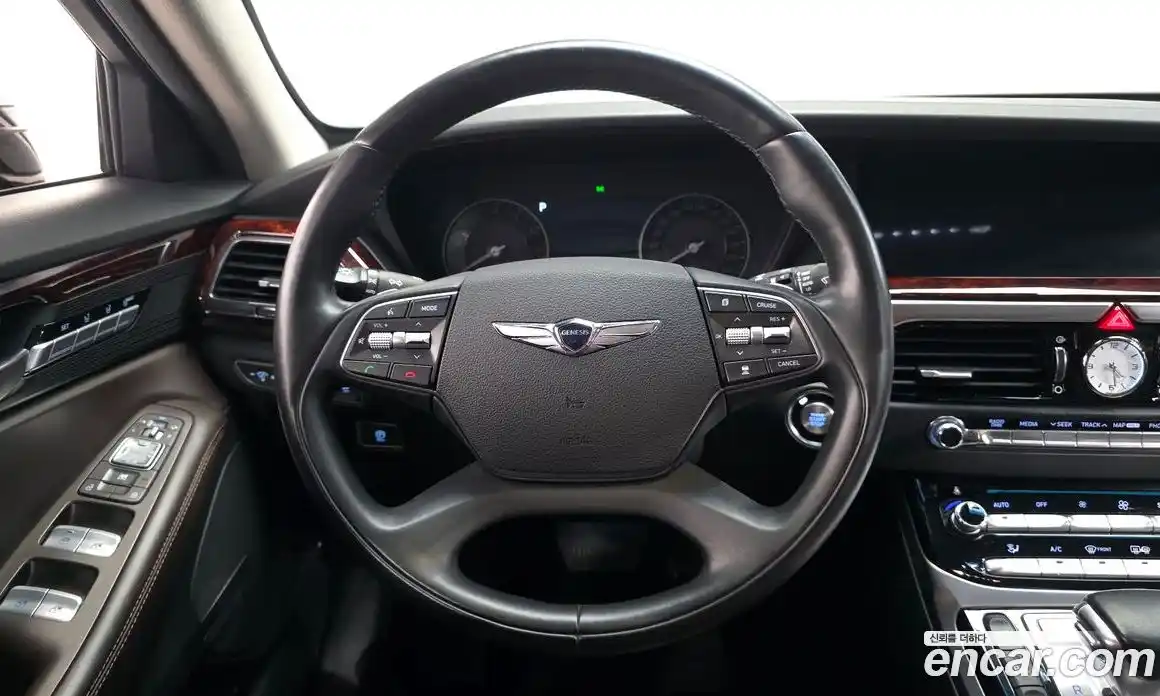 Genesis EQ900 2016 3.8 гидро в Москве, фото 13