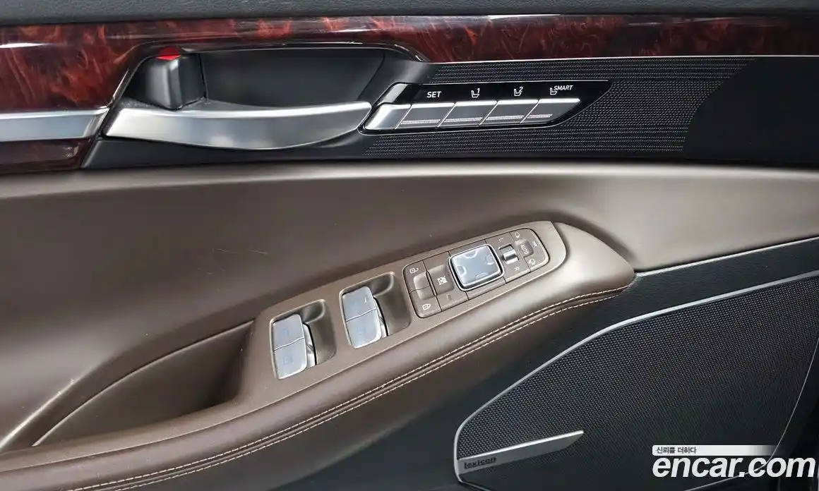 Genesis EQ900 2016 3.8 гидро в Москве, фото 18