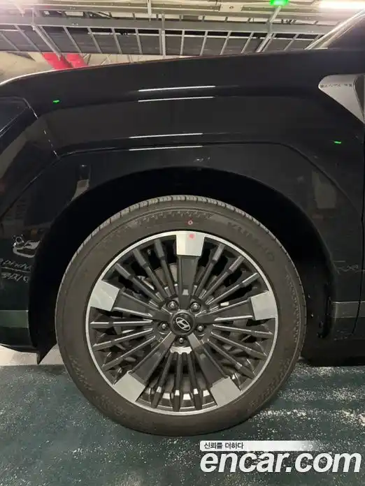 Hyundai Santa Fe 2025 1.6 автомат (гидро), фото 5