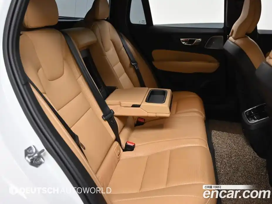 Volvo V60 2020 2.0 автомат (гидро), фото 12