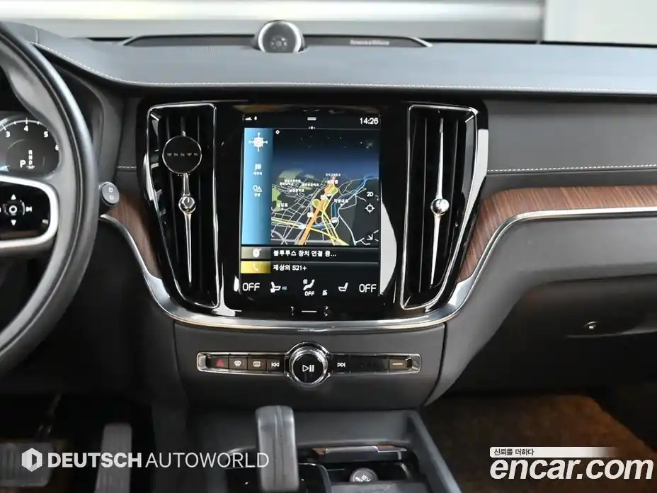 Volvo V60 2020 2.0 автомат (гидро), фото 14