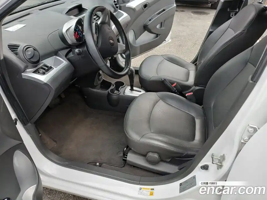 Chevrolet Spark 2015 1.0 автомат (гидро), фото 11