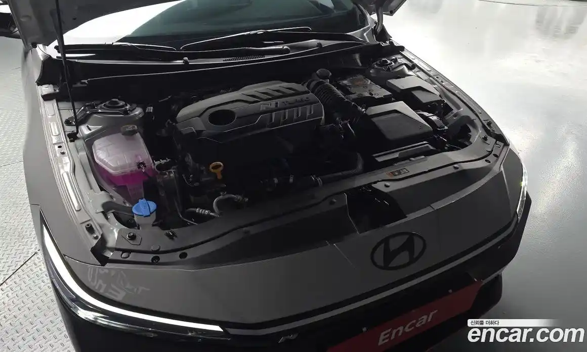 Hyundai Avante 2025 2.0 гидро, фото 6